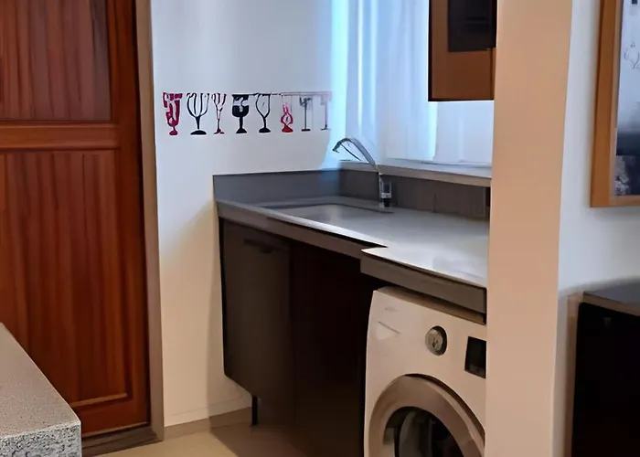 Superprático-amplo Apê Com Garagem Em Bairro Nobre Apartamento