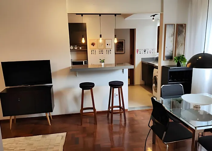 Superprático-amplo Apê Com Garagem Em Bairro Nobre Apartamento Porto Alegre